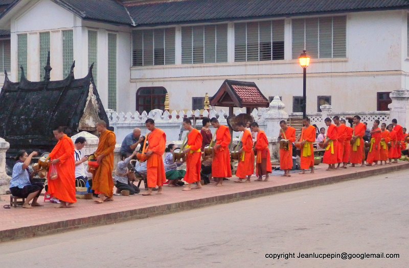 DSCN1353.jpg - early morning alms giving