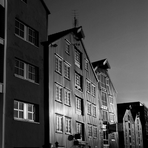 _D700537_bw Merchant houses